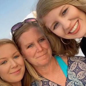 Meet your Posher, Gina